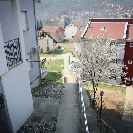 Nikolina Apartment *