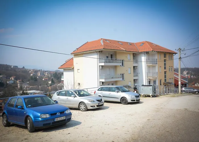 아파트 Nikolina *